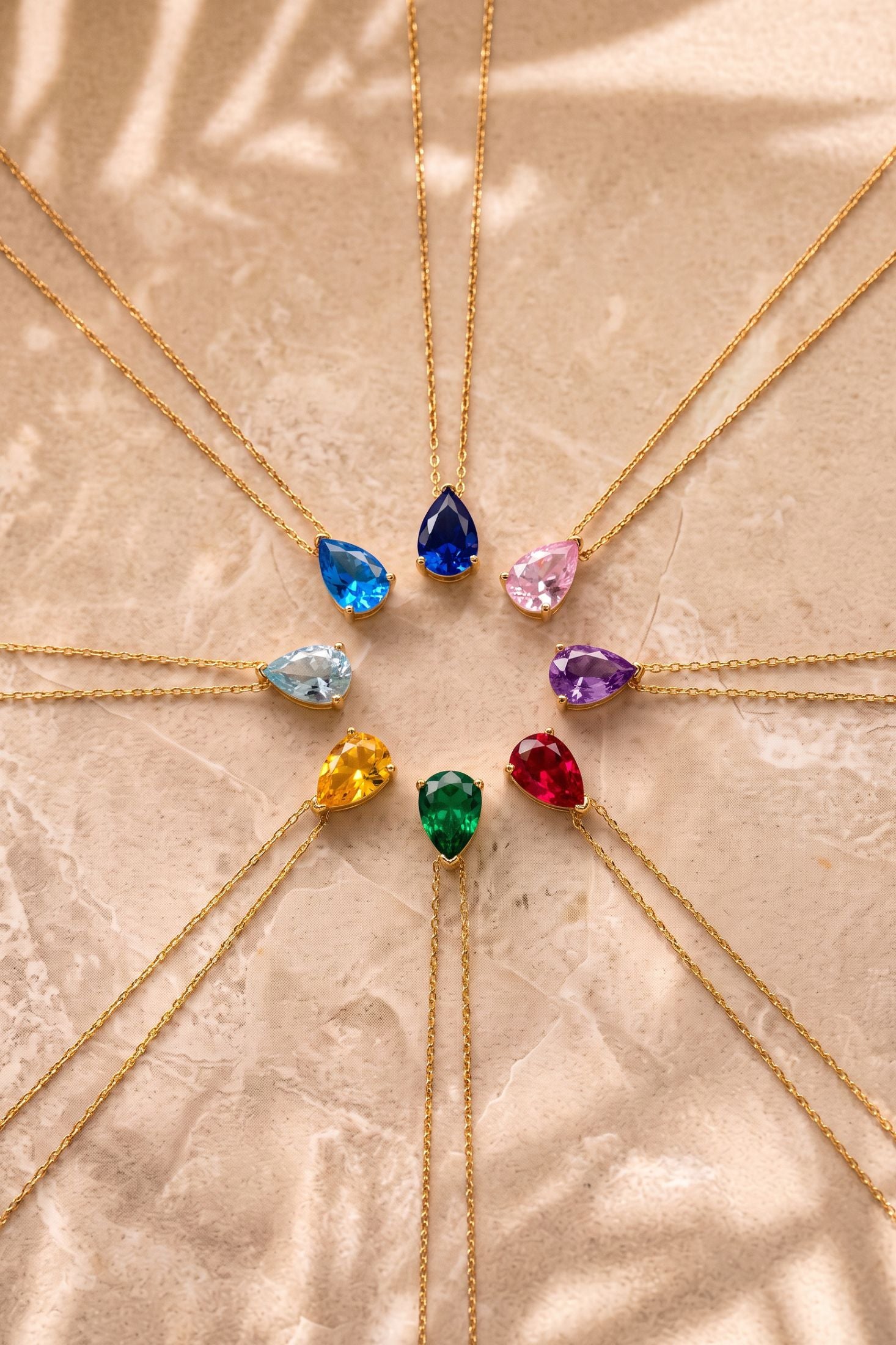 Adele Teardrop Necklace Gold Emerald