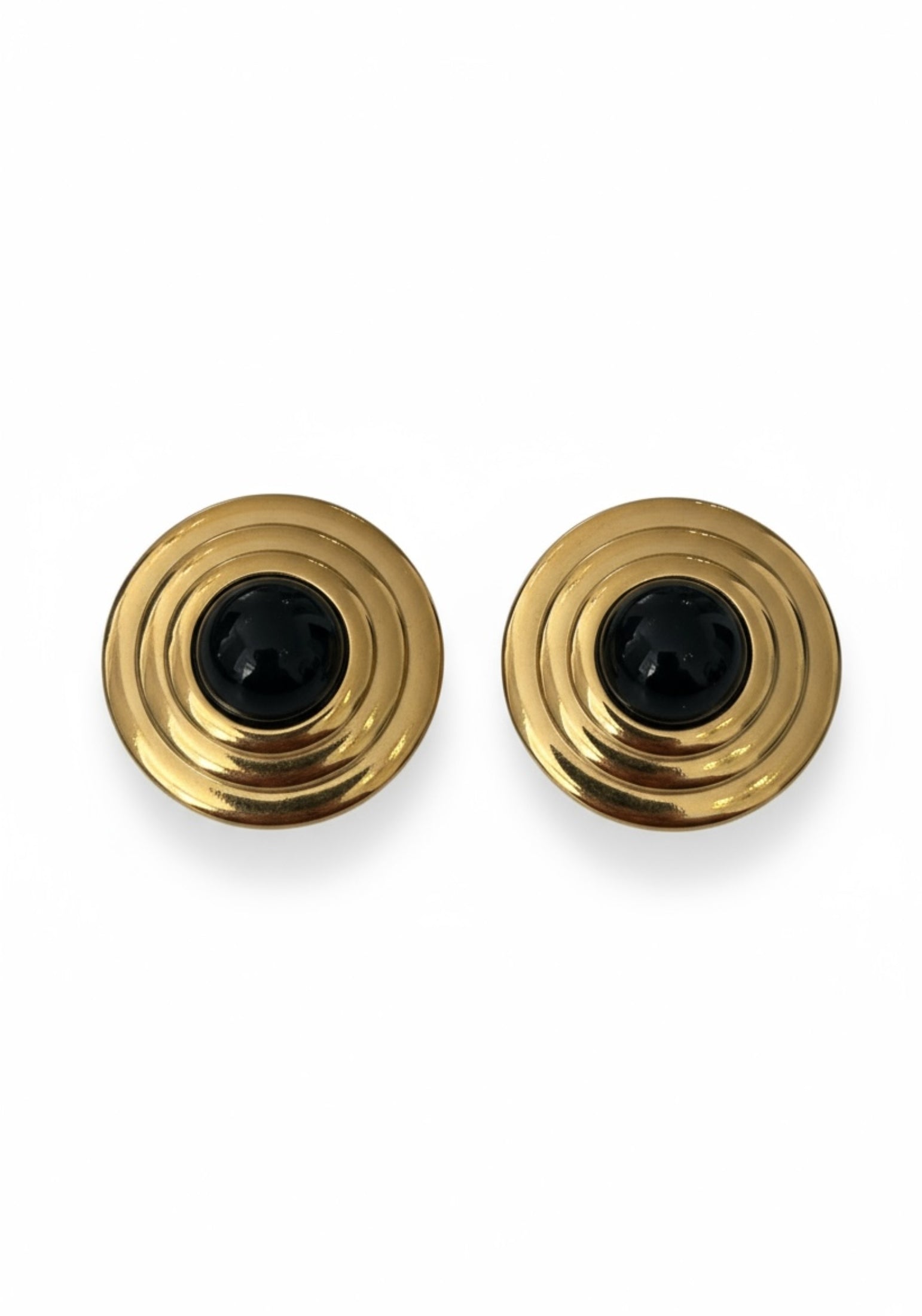 Gold and onyx stud earrings.