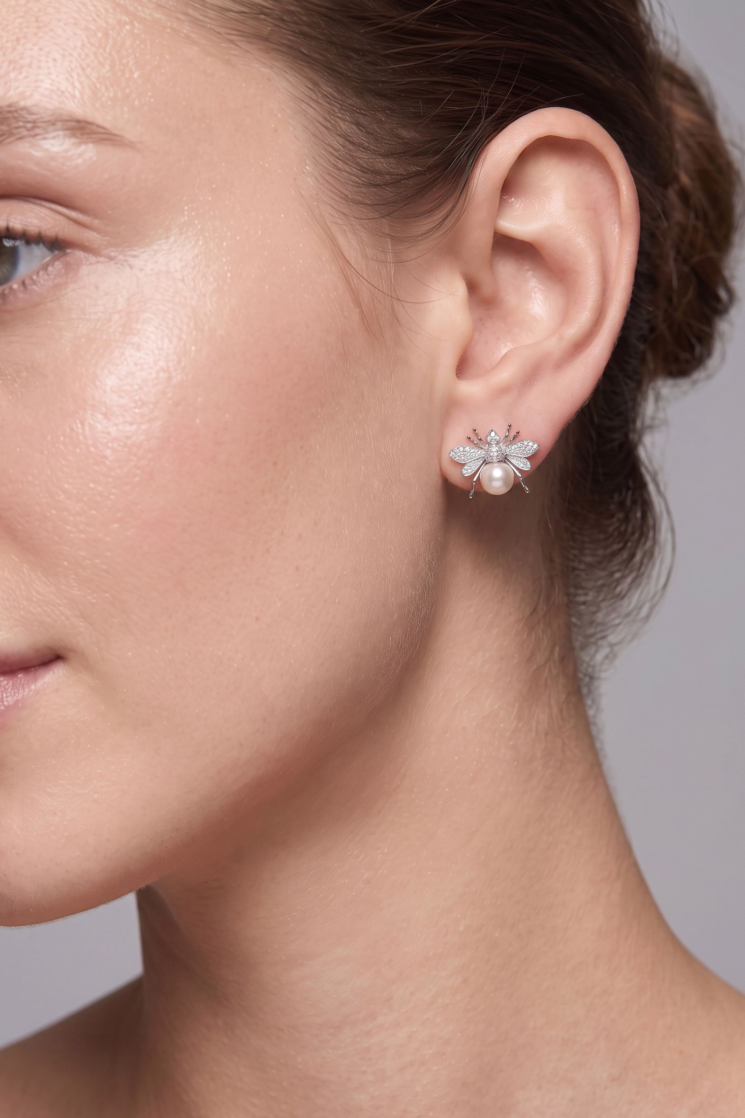 Bumble Bee Pearl Stud Earrings Silver