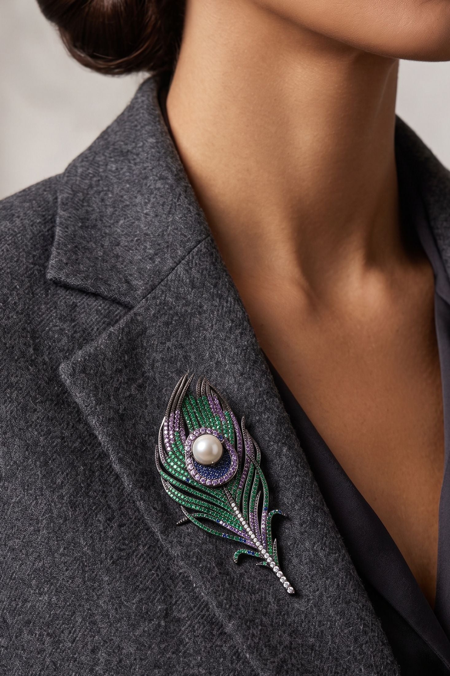 Peacock Feather Pearl Brooch Oxidised