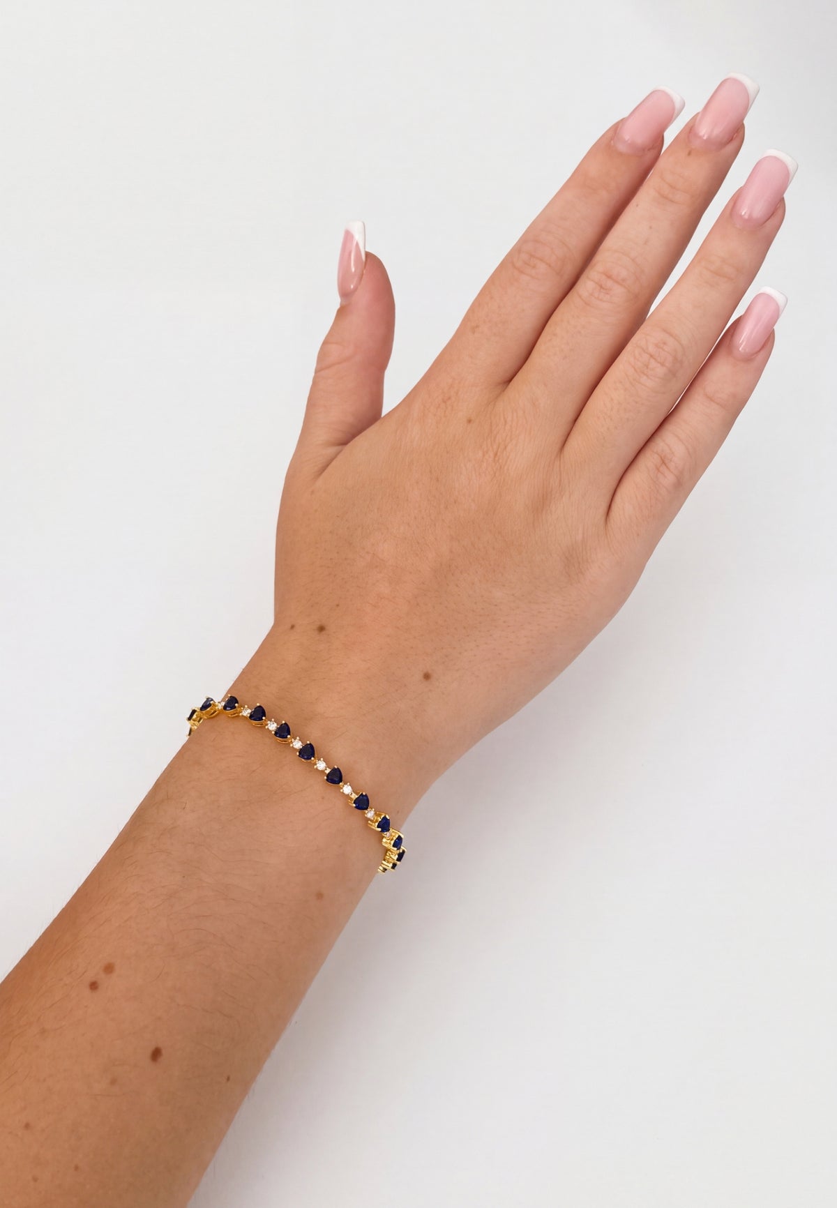 Asscher Cut Heart Tennis Bracelet Sapphire Gold