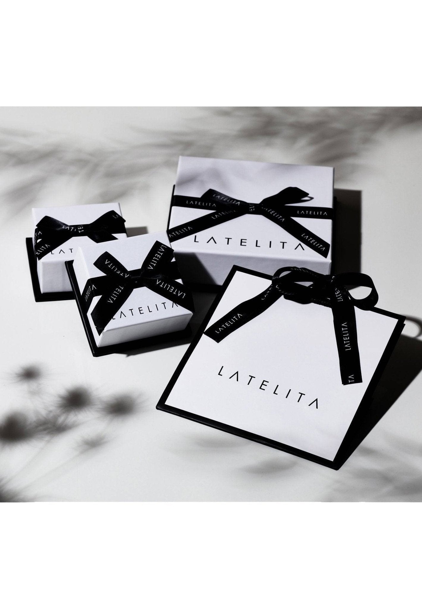 Amalfi Baguette Halo Necklace Rosegold - LATELITA Necklaces