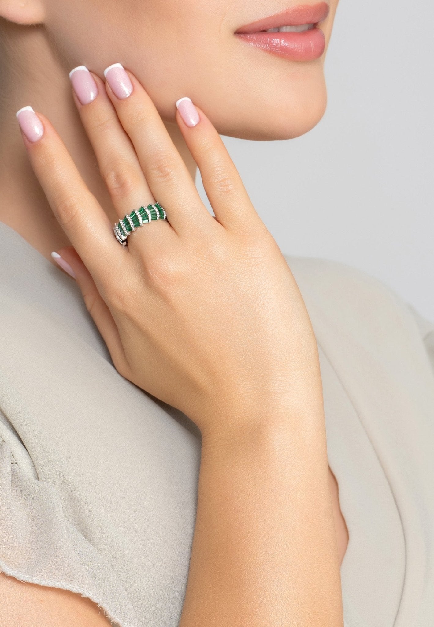 Deco Fantail Cocktail Ring Silver Emerald - LATELITA Rings