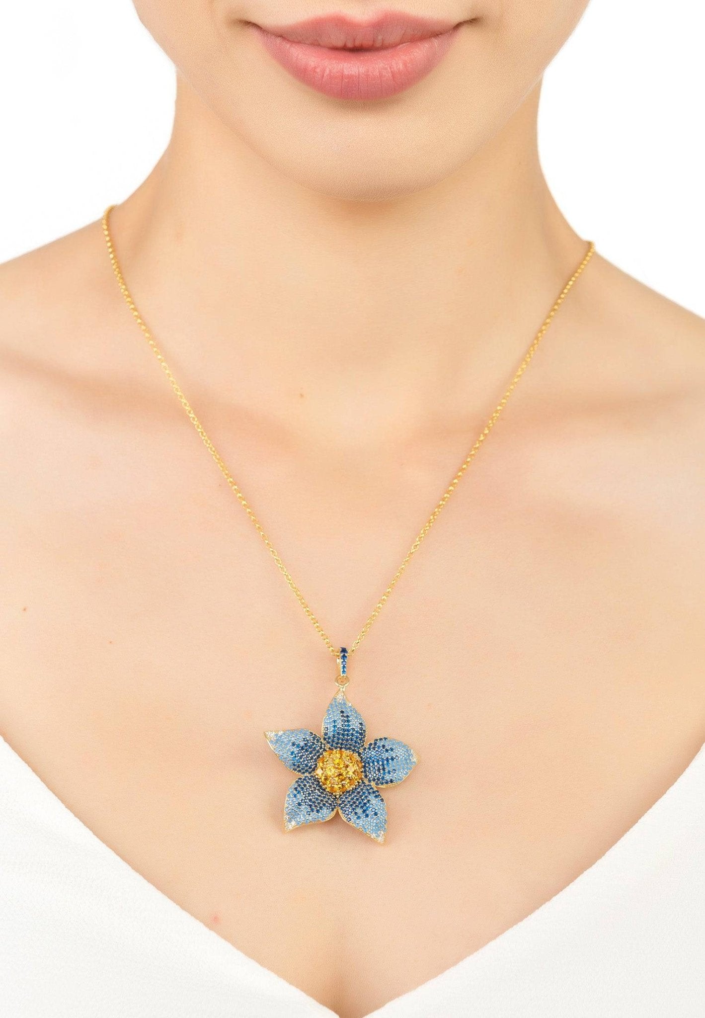 Forget Me Not Flower Necklace Gold - LATELITA Necklaces
