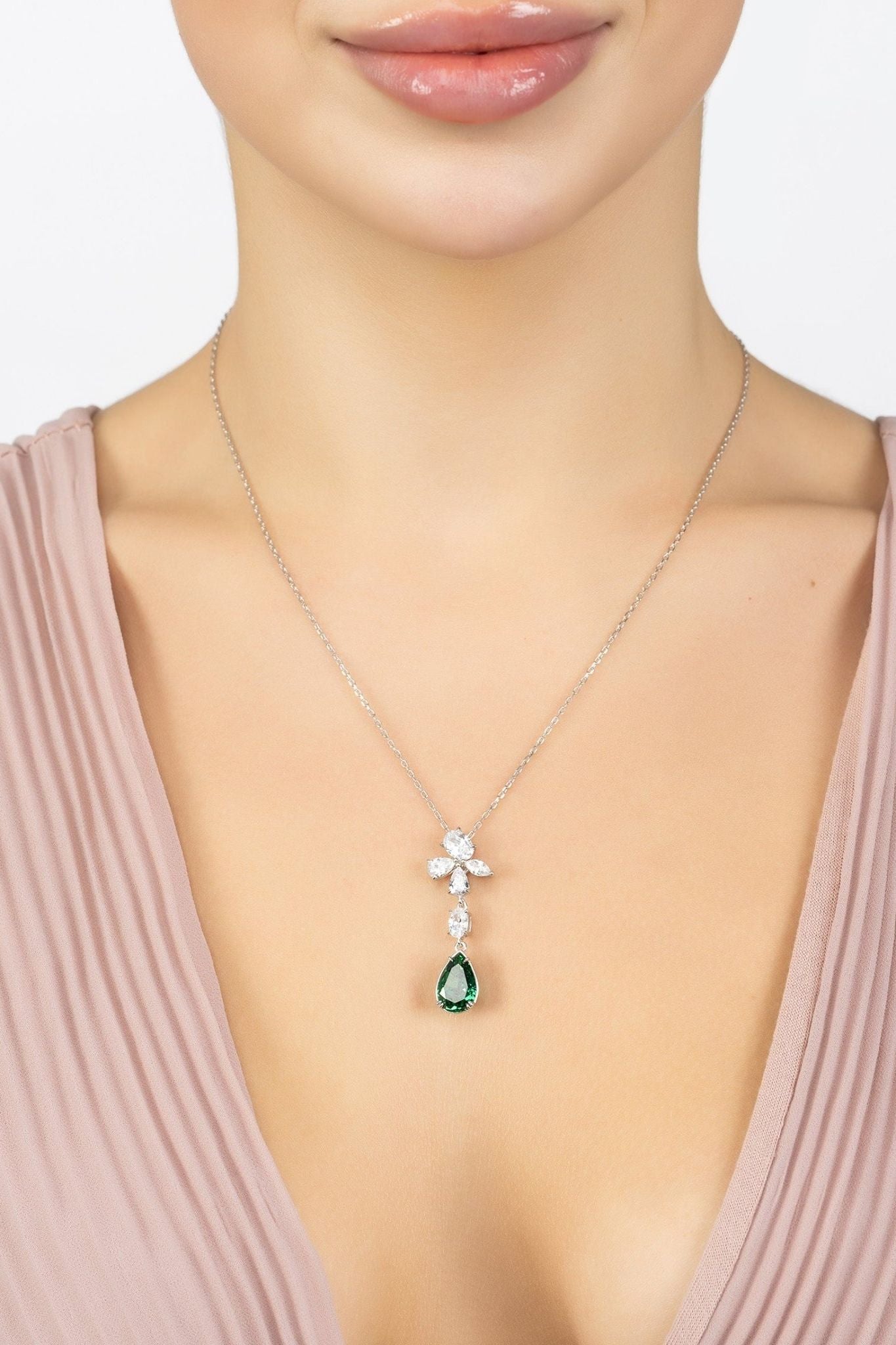 Isabella Pendant Necklace Silver Peridot - LATELITA Necklaces