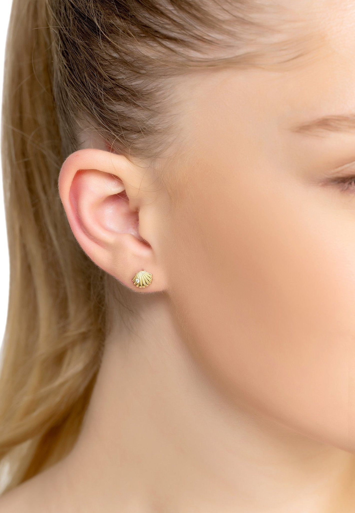 Shell Metallic Stud Earrings Gold - LATELITA Earrings